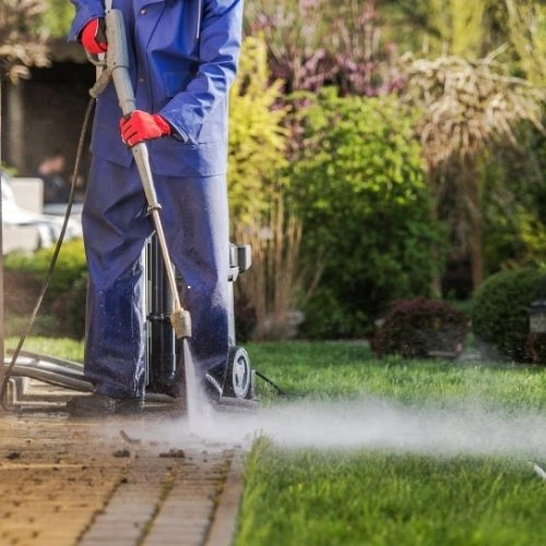 Why Regular Pressure Washing is Essential for Homes in Lakeland, FL